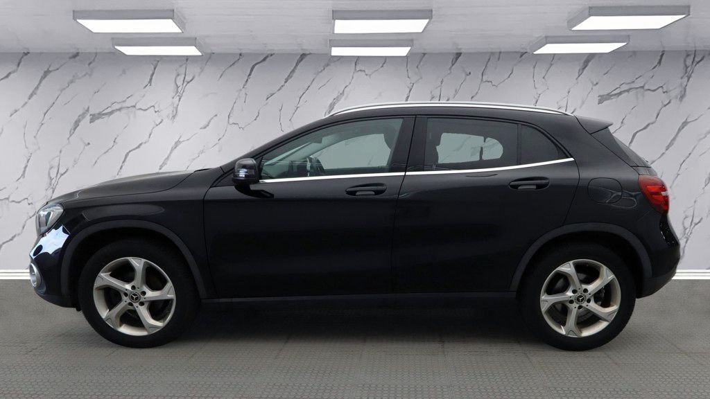 Used Mercedes-Benz A-Class 2018 for sale - 77879762: Photo 8