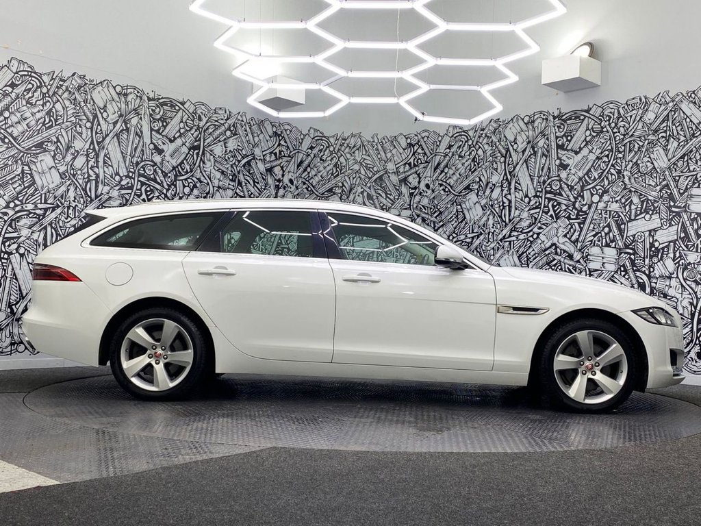 Used Jaguar XF 2018 for sale - 77384320: Photo 14
