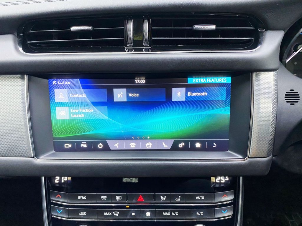 Used Jaguar XF 2018 for sale - 77384320: Photo 22