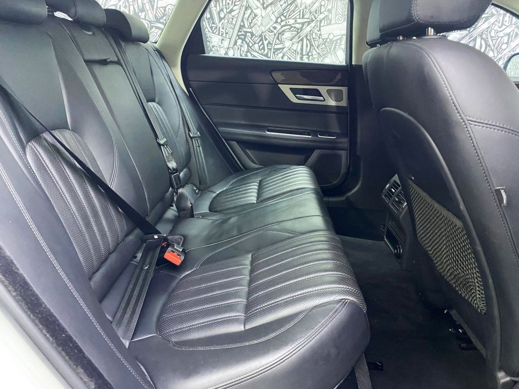 Used Jaguar XF 2018 for sale - 77384320: Photo 32
