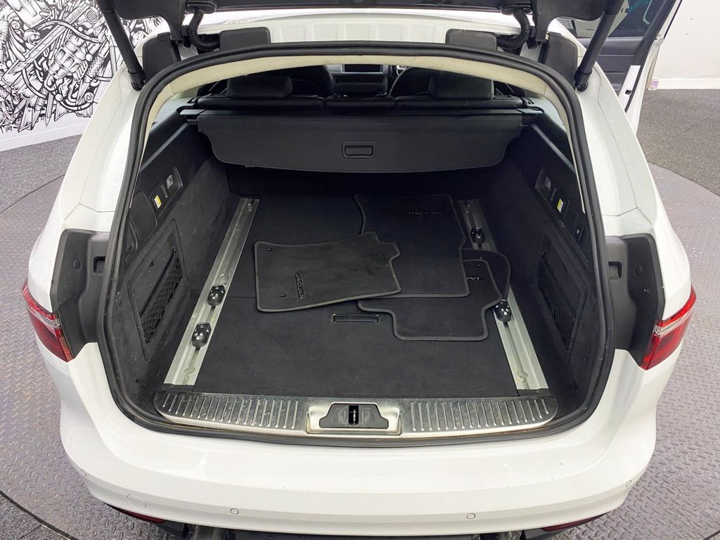 Used Jaguar XF 2018 for sale - 77384320: Photo 34