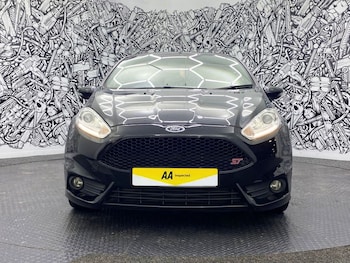 Used Ford Fiesta 2014 for sale - 76820496: Photo