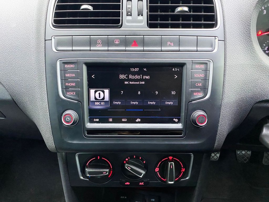 Used Volkswagen Polo 2017 for sale - 76698280: Photo 14