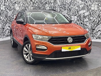 Used Volkswagen T-Roc 2019 for sale - 75207091: Photo