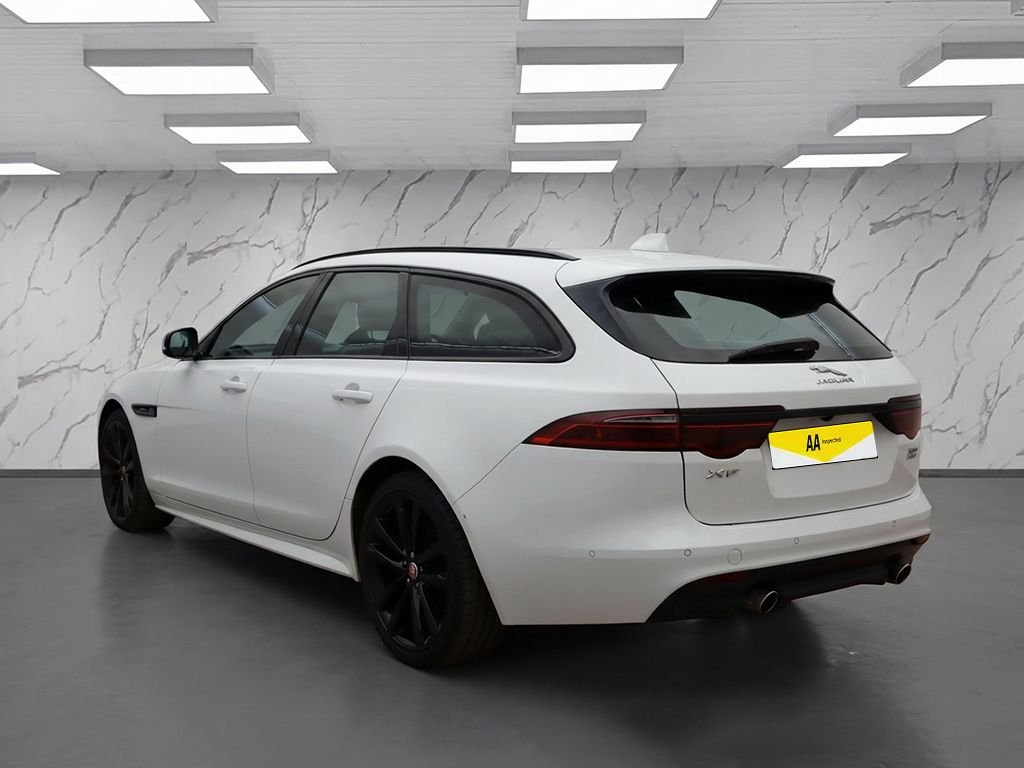 Used Jaguar XF 2018 for sale - 77341683: Photo 5