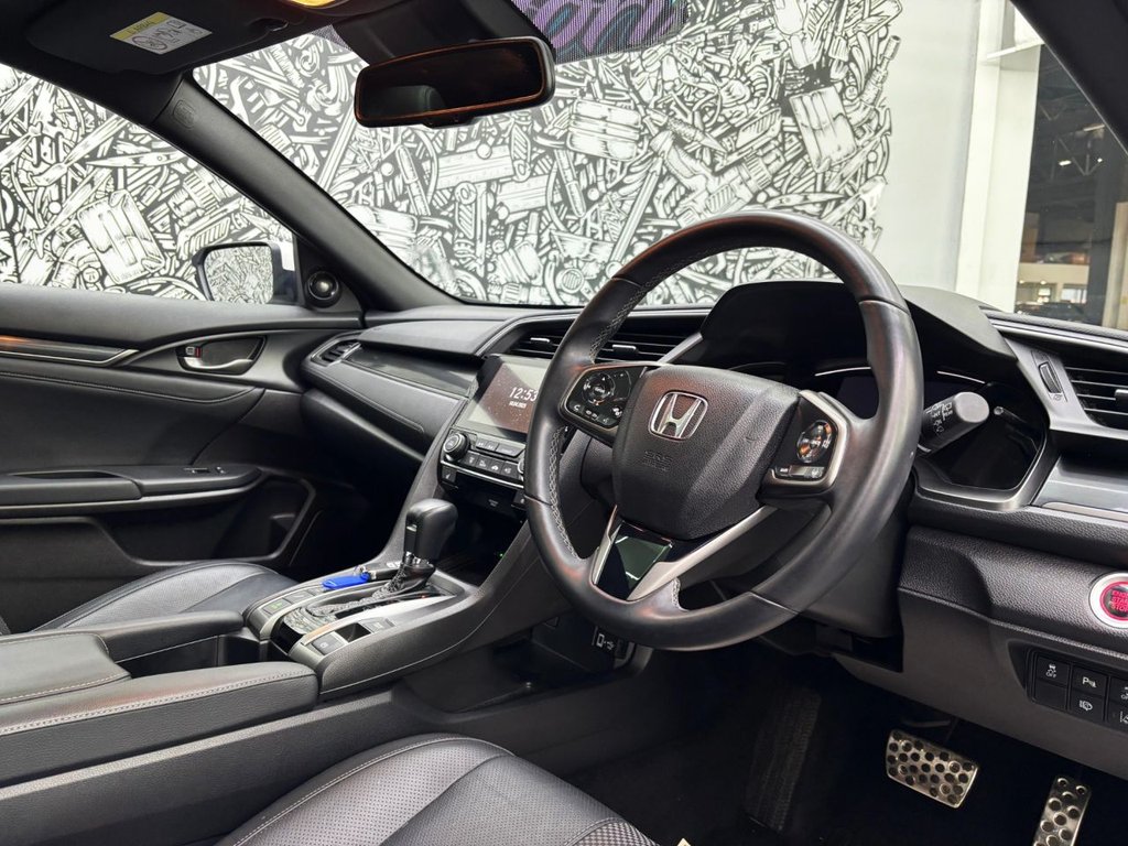 Used Honda Civic 2021 for sale - 76820648: Photo 24