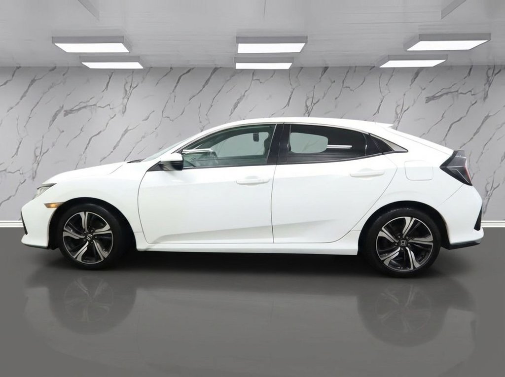 Used Honda Civic 2018 for sale - 77133413: Photo 3
