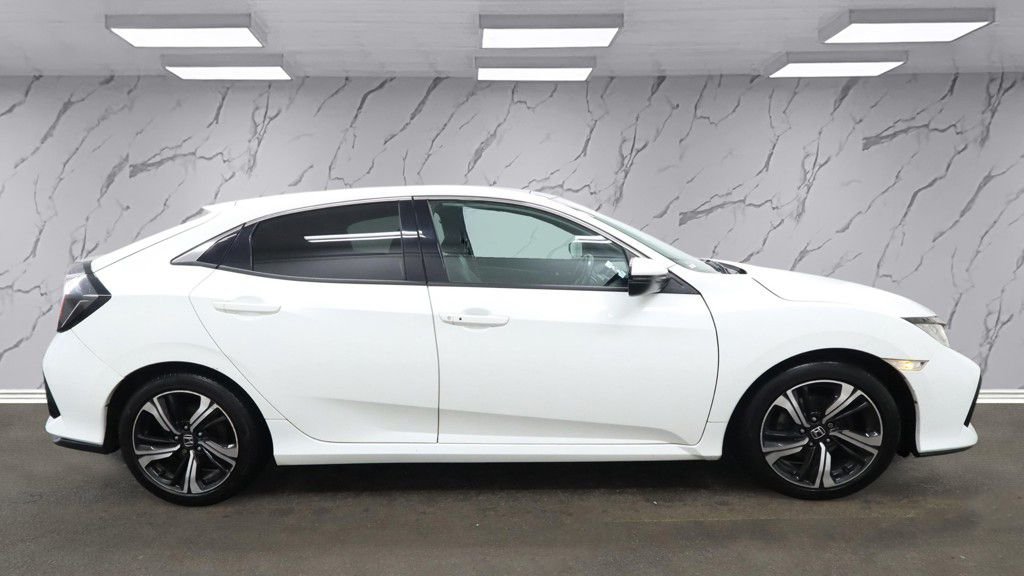 Used Honda Civic 2018 for sale - 77133413: Photo 8