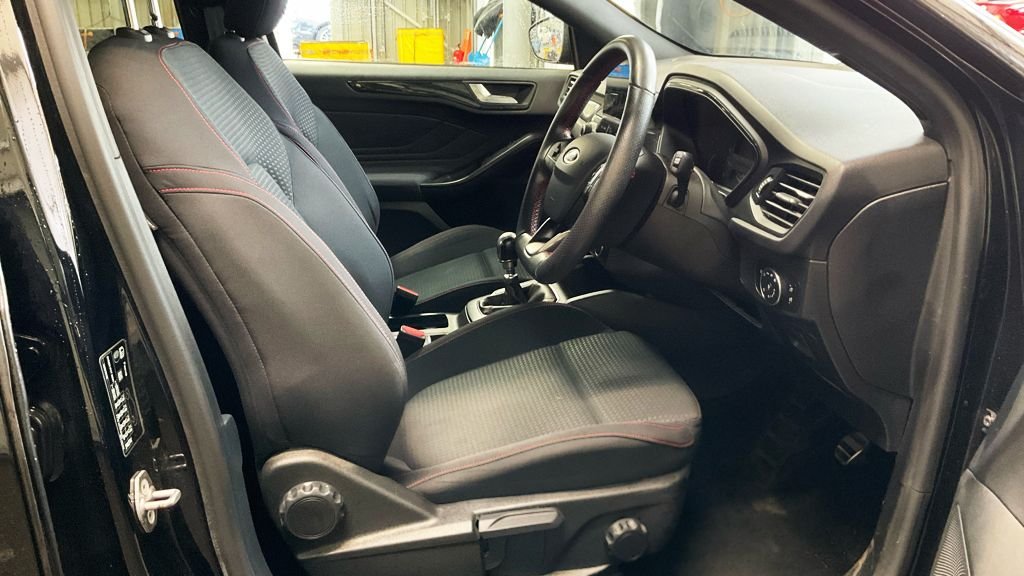 Used Ford Focus 2018 for sale - 77655317: Photo 12