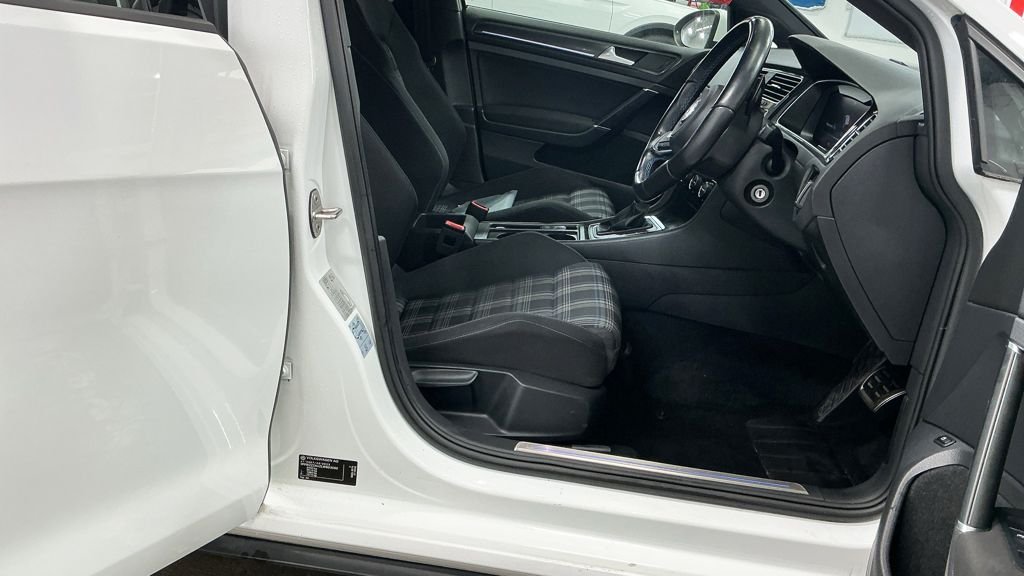 Used Volkswagen Golf 2020 for sale - 77534681: Photo 13