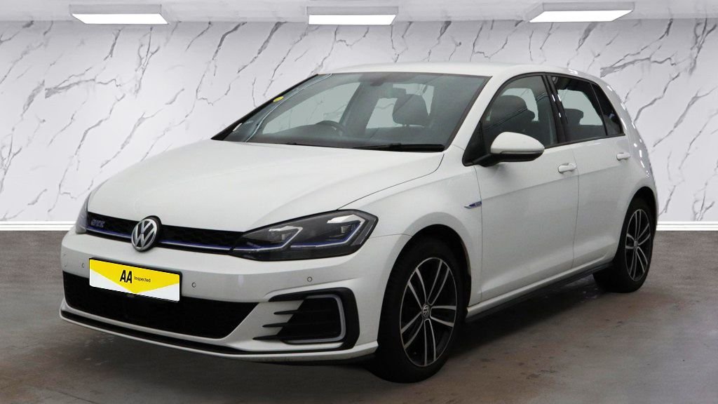Used Volkswagen Golf 2020 for sale - 77534681: Photo 5