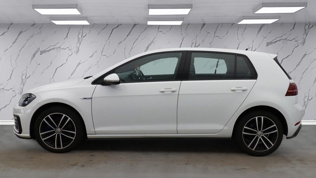 Used Volkswagen Golf 2020 for sale - 77534681: Photo 9