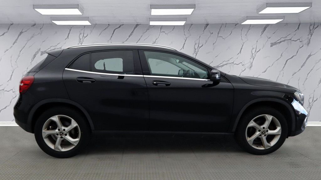 Used Mercedes-Benz GLA 2018 for sale - 77642816: Photo 7