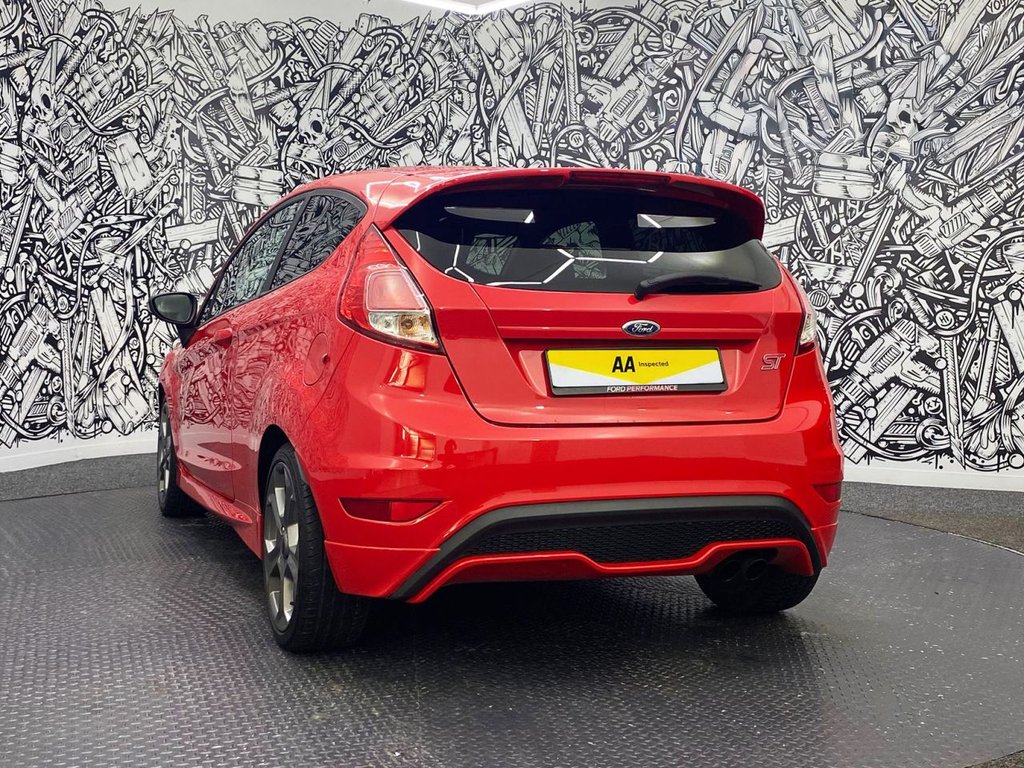 Used Ford Fiesta 2013 for sale - 76686122: Photo 8