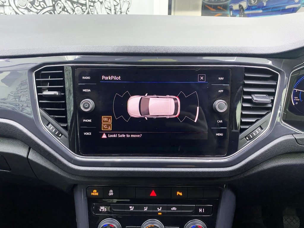 Used Volkswagen T-Roc 2019 for sale - 77064971: Photo 19