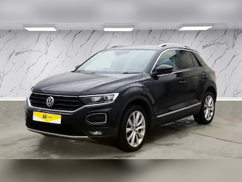 Used Volkswagen T-Roc 2019 for sale - 77064971: Photo