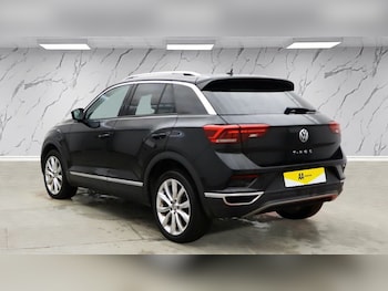Used Volkswagen T-Roc 2019 for sale - 77064971: Photo