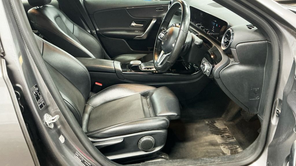 Used Mercedes-Benz A-Class 2018 for sale - 76665517: Photo 10