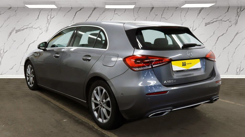 Used Mercedes-Benz A-Class 2018 for sale - 76665517: Photo 4