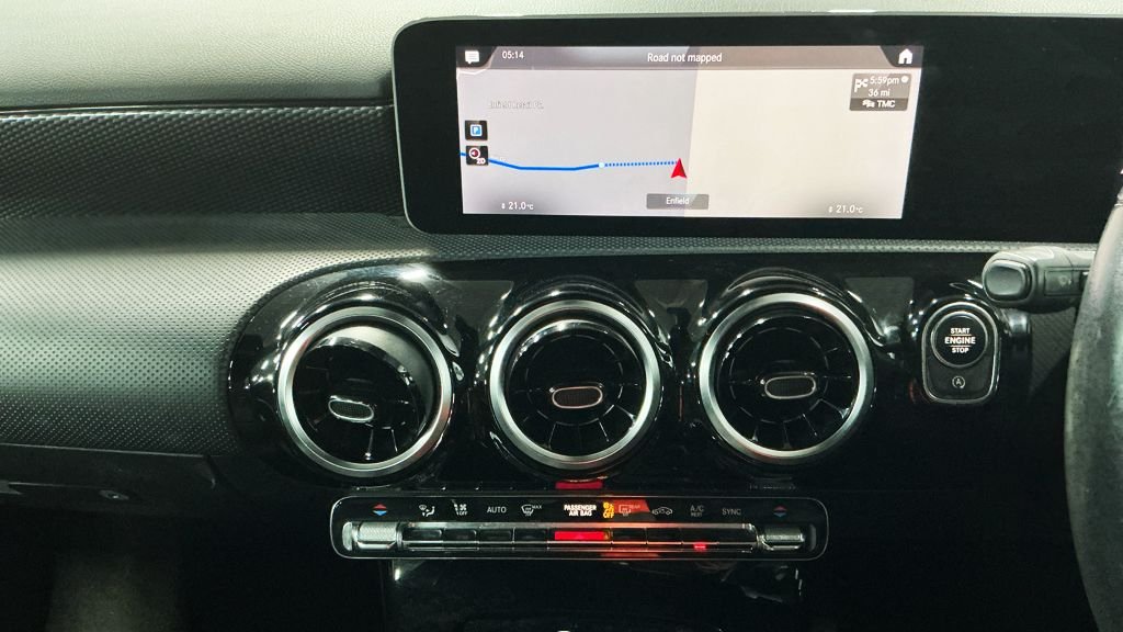 Used Mercedes-Benz A-Class 2018 for sale - 76665517: Photo 8