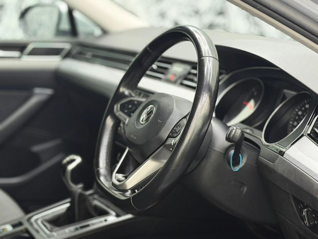 Used Volkswagen Passat 2020 for sale - 76973615: Photo 19