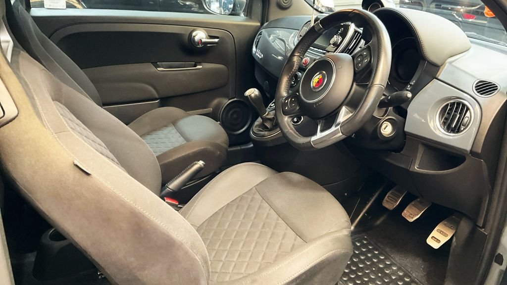 Used Abarth 595 2020 for sale - 76883504: Photo 8