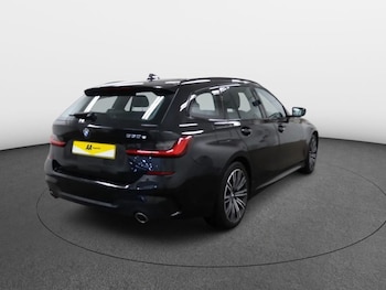 Used BMW 3 Series 2021 for sale - 76396222: Photo