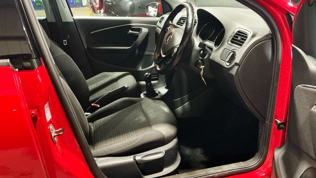 Used Volkswagen Polo 2017 for sale - 77642884: Photo 11