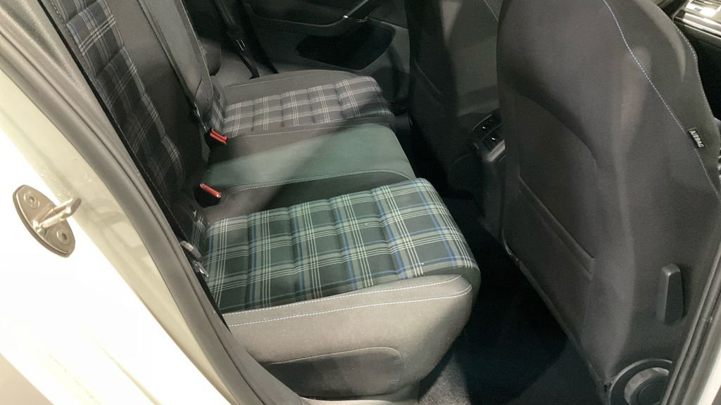 Used Volkswagen Golf 2016 for sale - 77667319: Photo 12