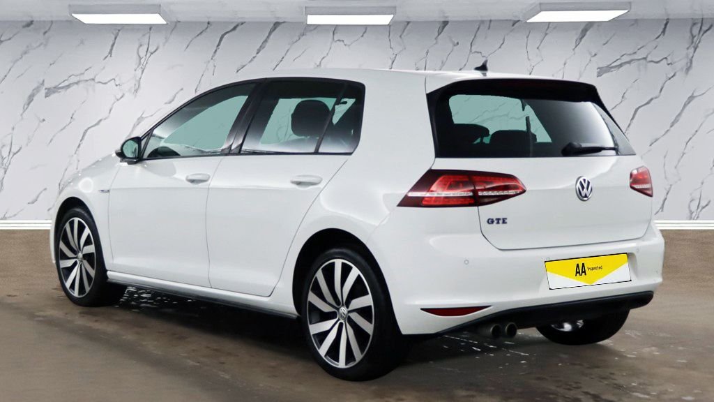 Used Volkswagen Golf 2016 for sale - 77667319: Photo 4