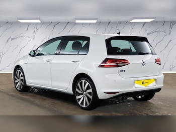 Used Volkswagen Golf 2016 for sale - 77667319: Photo