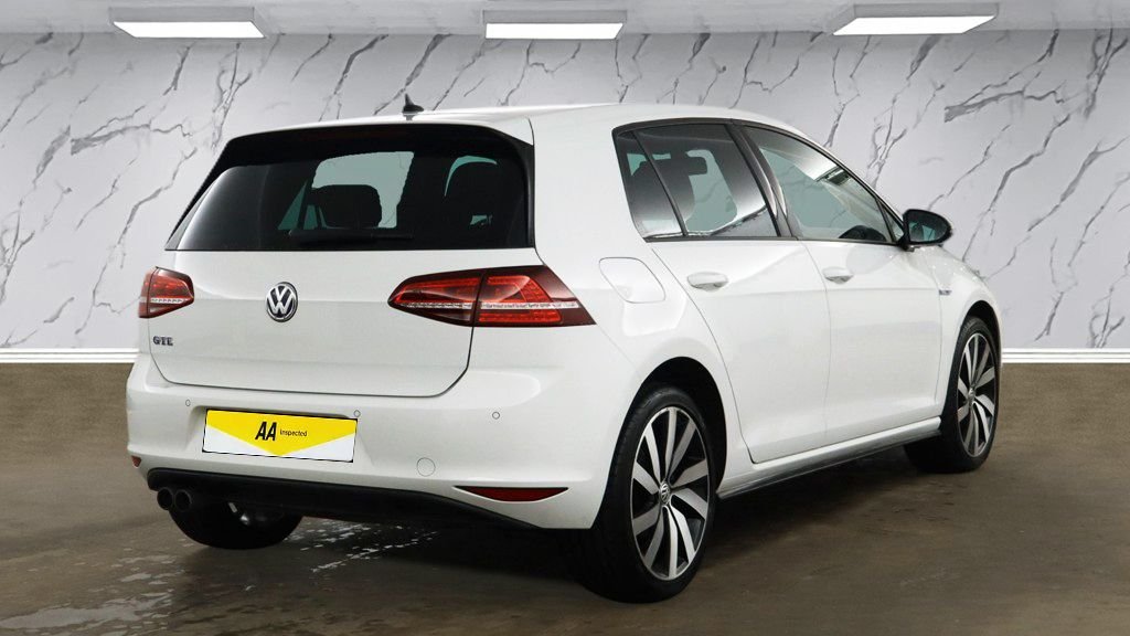 Used Volkswagen Golf 2016 for sale - 77667319: Photo 5