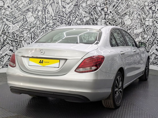 Used Mercedes-Benz C-Class 2021 for sale - 76190769: Photo 11