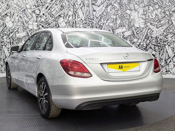 Used Mercedes-Benz C-Class 2021 for sale - 76190769: Photo 9
