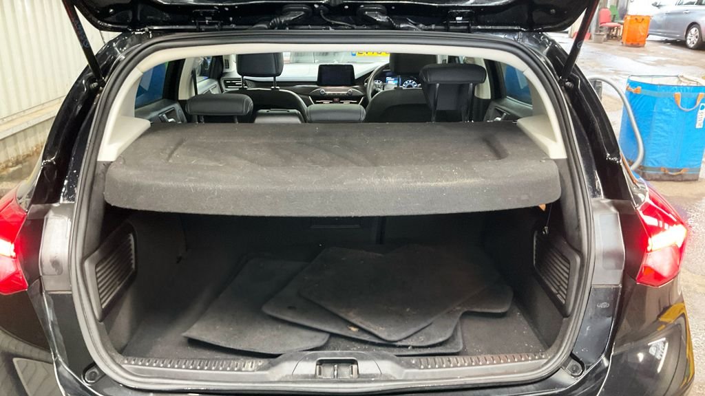 Used Ford Focus 2020 for sale - 76740234: Photo 12