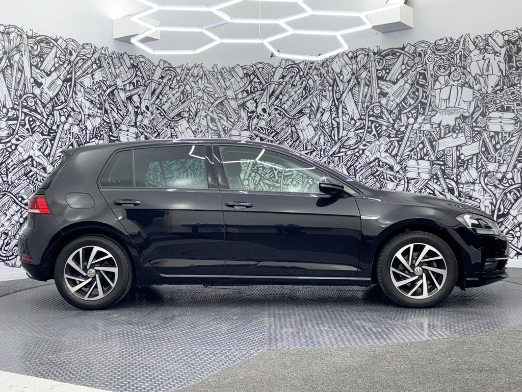 Used Volkswagen Golf 2019 for sale - 76323261: Photo 14