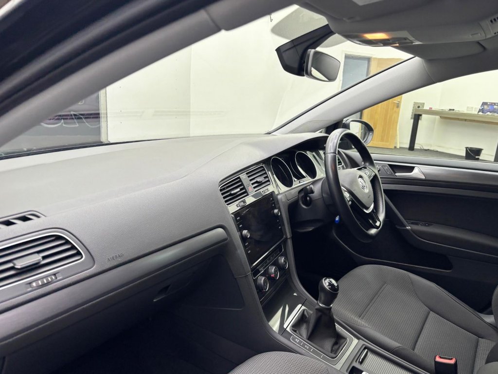 Used Volkswagen Golf 2019 for sale - 76323261: Photo 17