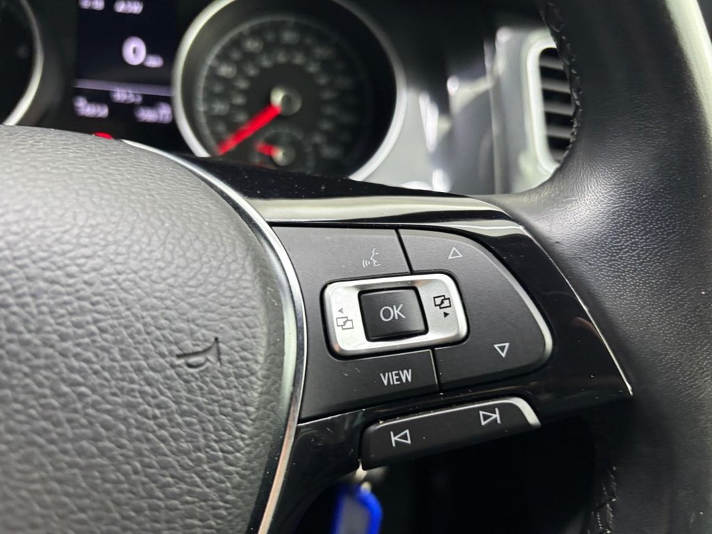 Used Volkswagen Golf 2019 for sale - 76323261: Photo 24