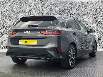 Used Kia Ceed 2022 for sale - 76048256: Photo 4