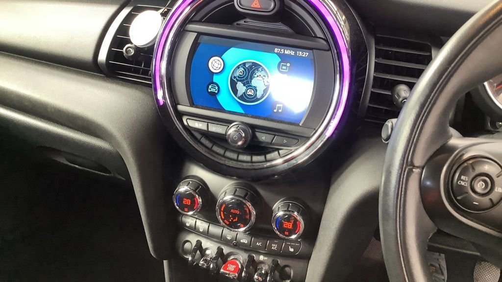 Used MINI Hatch 2019 for sale - 78145110: Photo 10