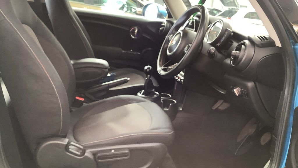 Used MINI Hatch 2019 for sale - 78145110: Photo 12