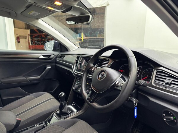 Used Volkswagen T-Roc 2019 for sale - 75111859: Photo 22