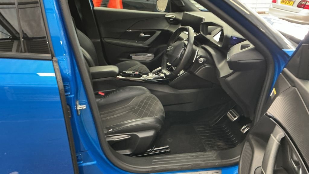 Used Peugeot 2008 2020 for sale - 76740656: Photo 10