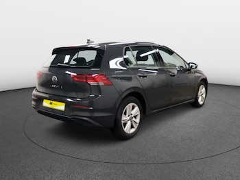 Used Volkswagen Golf 2023 for sale - 76386580: Photo