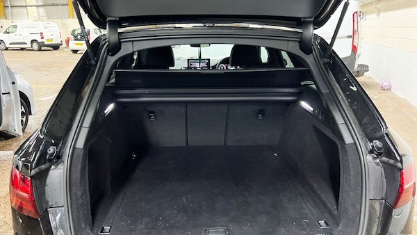 Used Audi A4 Avant 2022 for sale - 76223846: Photo 13