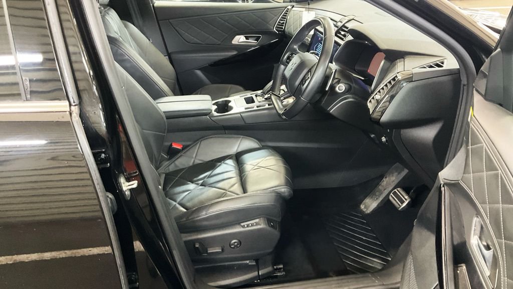 Used DS Automobiles DS 7 Crossback 2022 for sale - 76386620: Photo 10