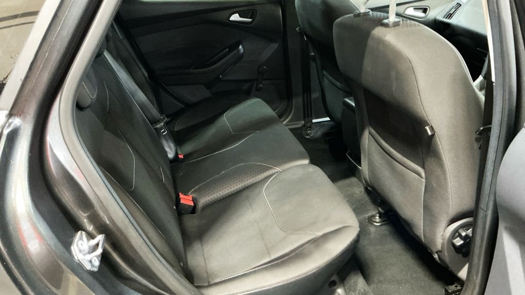 Used Ford Focus 2017 for sale - 77384418: Photo 13