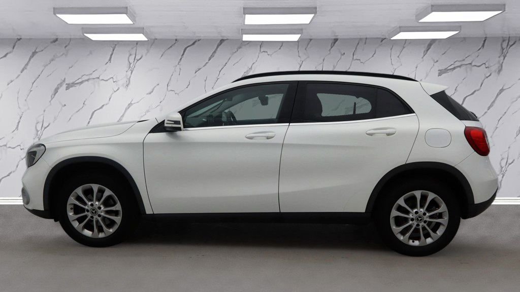 Used Mercedes-Benz A-Class 2018 for sale - 78134609: Photo 8