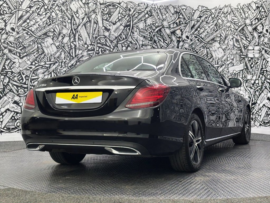 Used Mercedes-Benz C Class 2019 for sale - 76454263: Photo 11