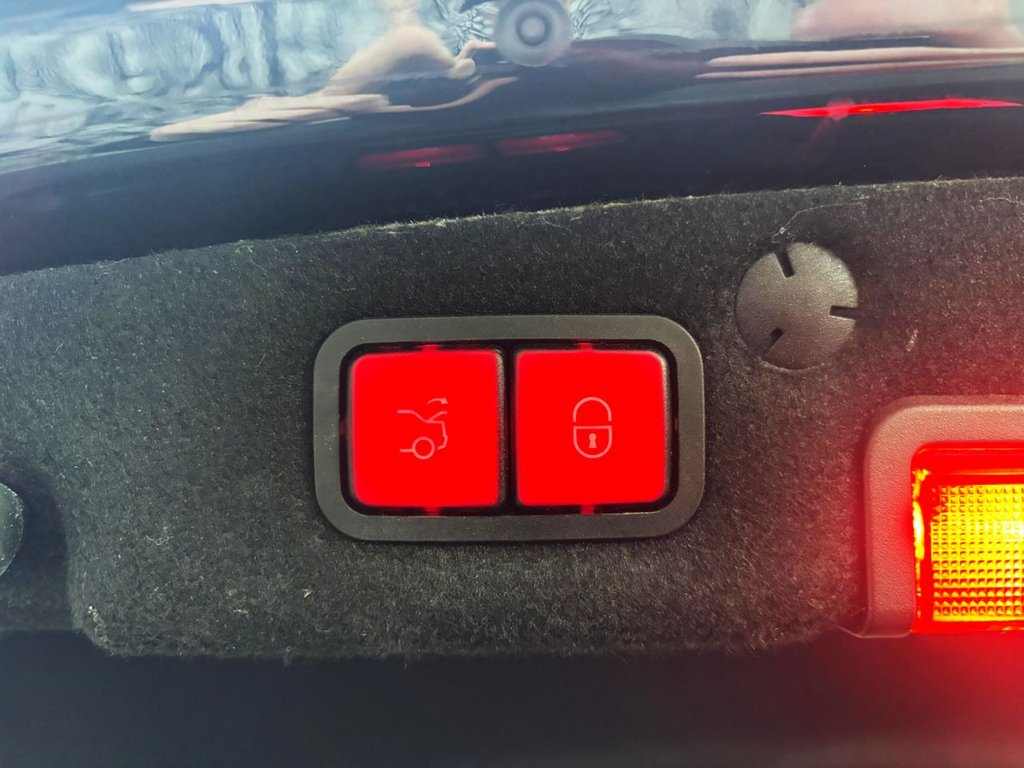 Used Mercedes-Benz C Class 2019 for sale - 76454263: Photo 33